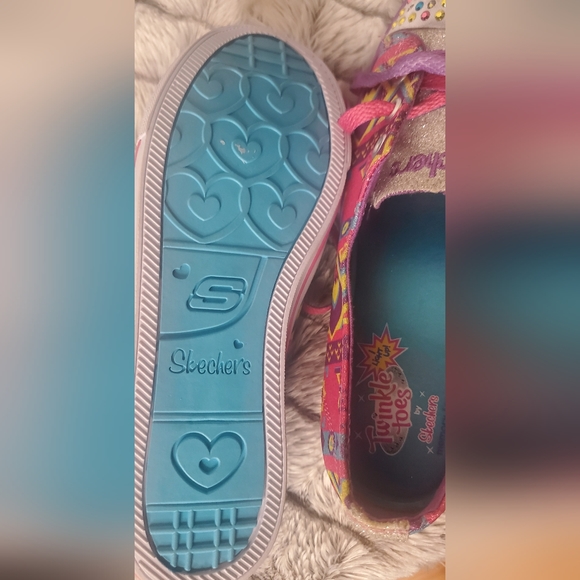 Sketches twinkle toes - Picture 4 of 5